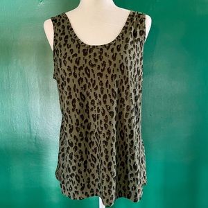 Old Navy Green Leopard Tie Back Active Tank Top